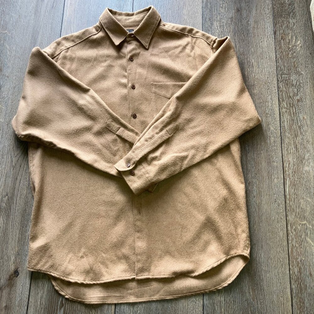 Vintage Men's Banana Republic 100% Camel Hair Shirt Size L